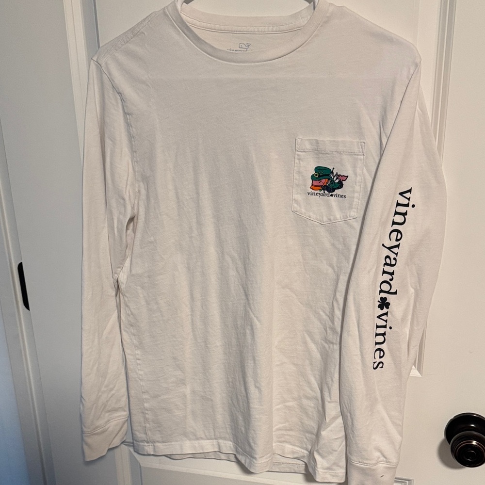 Vineyard Vines St. Patrick’s Day White Long Sleeve Tee EUC Boys XL (18)